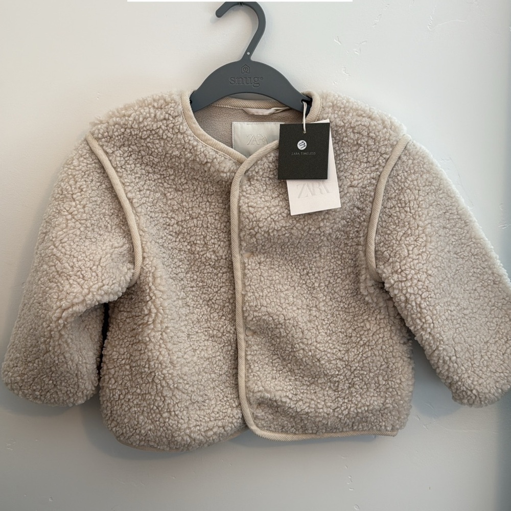 NWT Zara 3YR girls
Sherpa jacket